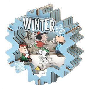 MAQUETA CON MOVIMIENTO DIORAMA 3D SNOOPY WINTER