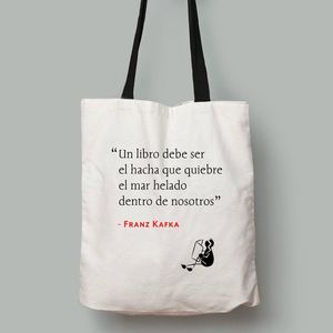 BOLSA DE TELA FRANZ KAFKA 'LIBRO Y HACHA'