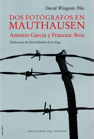 DOS FOT�GRAFOS EN MAUTHAUSEN