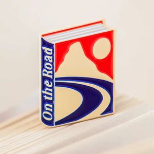 PIN ESMALTADO ON THE ROAD DE JACK KEROUAC